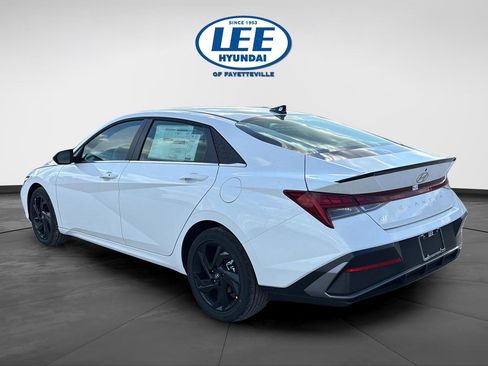 New 2026 Hyundai Elantra SEL Sport FWD image 7