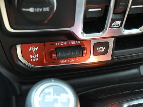 Used 2022 Jeep Wrangler Unlimited Rubicon 4xe w/ Dual Top Group AWD/4WD image 21