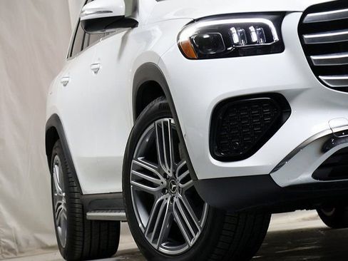 Certified 2026 Mercedes-Benz GLS 450 4MATIC image 4