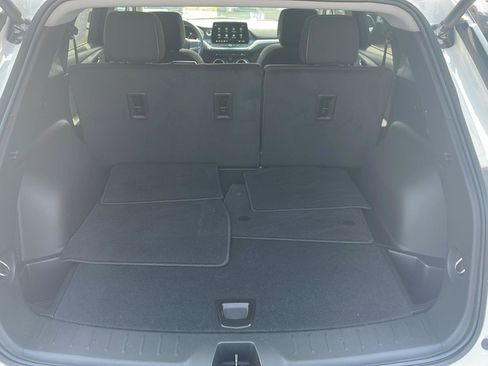 Used 2024 Chevrolet Blazer LT w/ Convenience Package FWD image 29