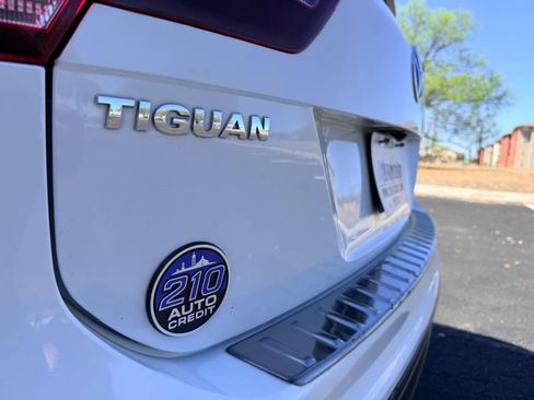 Used 2021 Volkswagen Tiguan S image 16