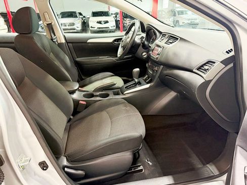 Used 2018 Nissan Sentra S image 31