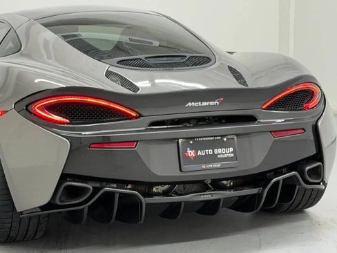 Used 2017 McLaren 570S RWD image 31