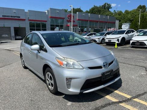 Used 2012 Toyota Prius Three FWD image 3