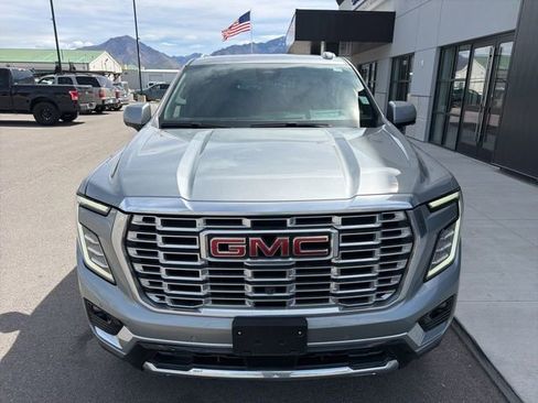 Used 2025 GMC Yukon Denali AWD/4WD image 2