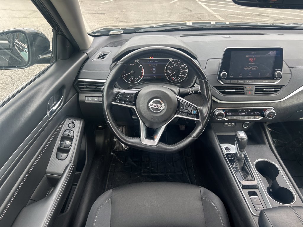 Used 2019 Nissan Altima 2.5 SV FWD image 16