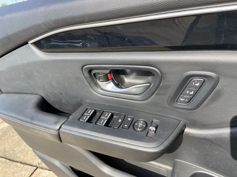 Used 2024 Honda Pilot EX-L image 47