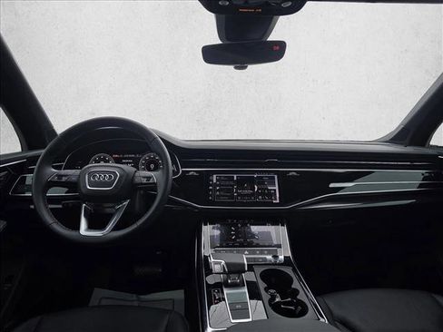 Certified 2025 Audi Q7 3.0T Premium Plus w/ Premium Plus Package AWD/4WD image 17