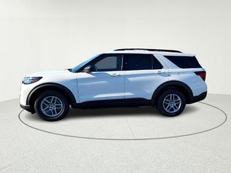 New 2026 Ford Explorer Active video 3