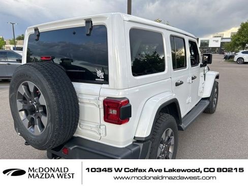 Used 2018 Jeep Wrangler Unlimited Sahara AWD/4WD image 4