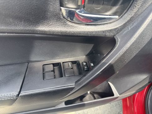 Used 2014 Toyota Corolla S image 18