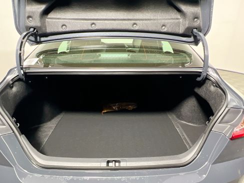 Used 2026 Toyota Camry SE FWD image 33