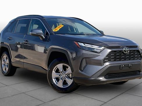 Used 2024 Toyota RAV4 XLE FWD image 3