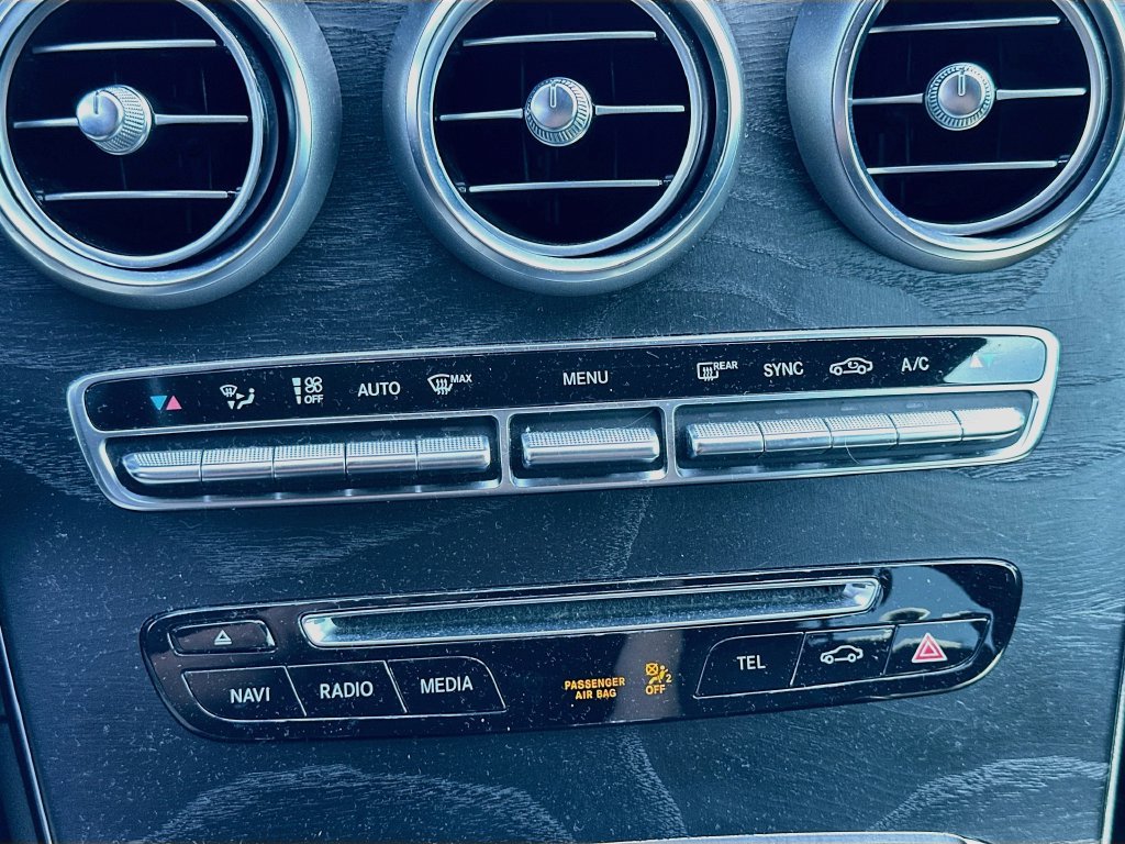 Used 2018 Mercedes-Benz GLC 300 4MATIC image 15