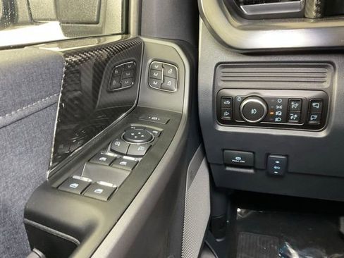 New 2026 Ford F350 Lariat w/ Black Appearance Package image 21