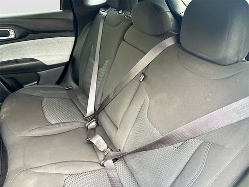 Used 2024 Jeep Compass Sport image 22