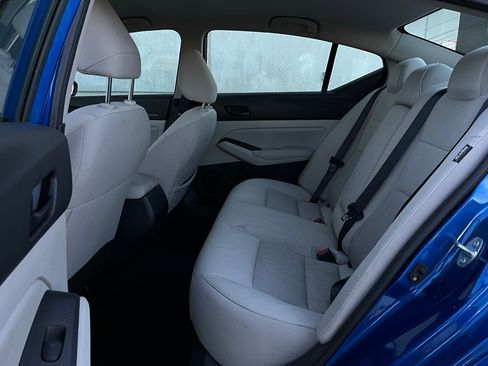 Used 2025 Nissan Altima 2.5 SV image 12