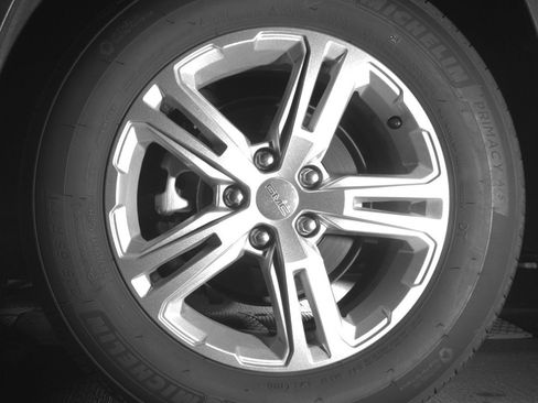 Used 2024 GMC Terrain SLE image 14