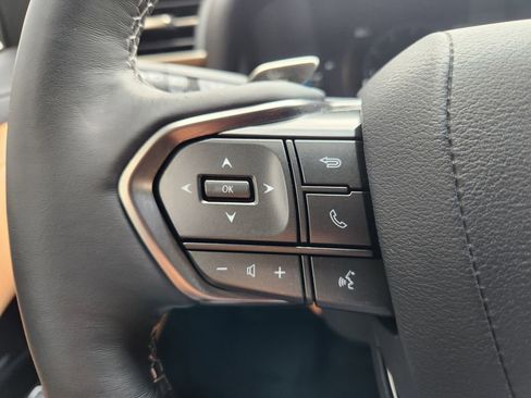 Used 2025 Lexus LX 600 4WD w/ Accessory Package (2T) image 30