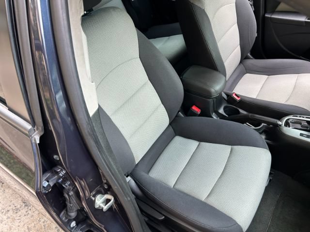 Used 2014 Chevrolet Cruze LS FWD image 19