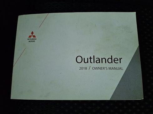 Used 2018 Mitsubishi Outlander ES AWD/4WD image 25