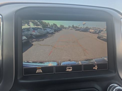 Used 2021 GMC Sierra 1500 SLT w/ SLT Convenience Package AWD/4WD image 23