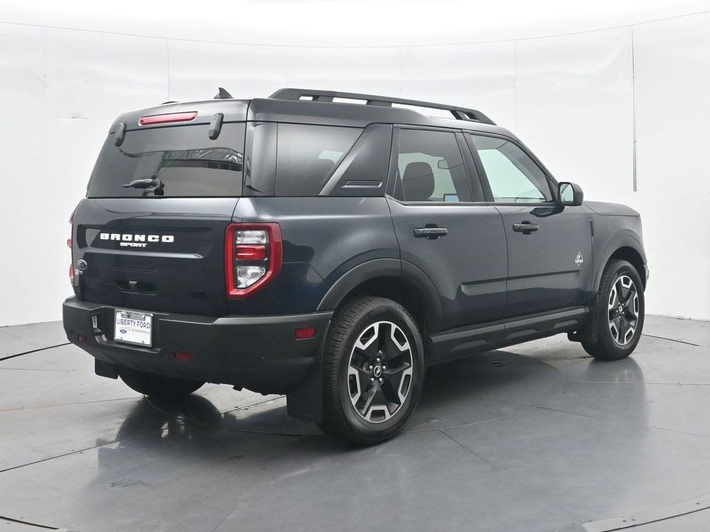 Used 2022 Ford Bronco Sport Outer Banks w/ Tech Package AWD/4WD image 5