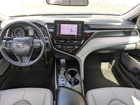 Used 2023 Toyota Camry SE FWD image 14