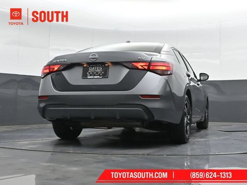 Used 2024 Nissan Sentra SV FWD image 33