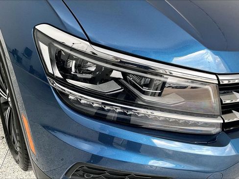 Used 2020 Volkswagen Tiguan SEL Premium R-Line AWD/4WD image 35