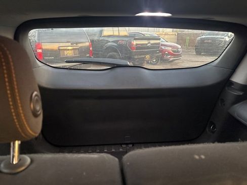 Used 2019 GMC Terrain SLE w/ Driver Convenience Package image 7