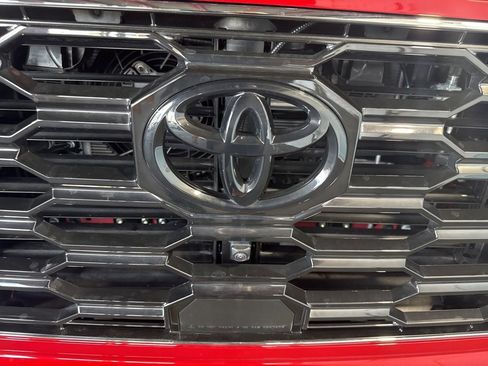 Used 2025 Toyota Sequoia Platinum image 14