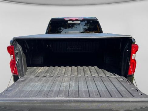 Used 2024 Chevrolet Silverado 1500 High Country w/ Technology Package AWD/4WD image 5