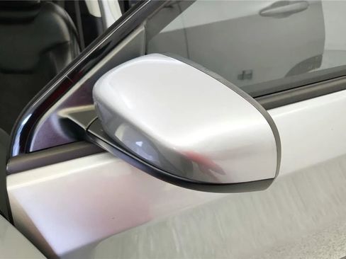 Used 2018 Jeep Compass Latitude AWD/4WD image 16