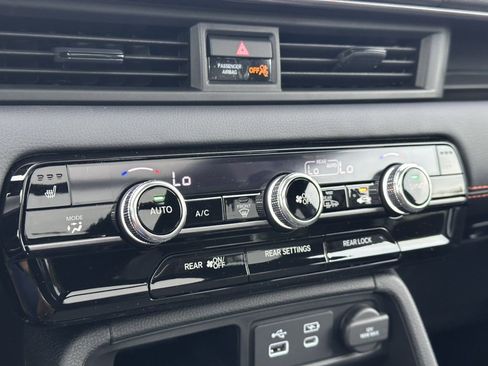 New 2025 Honda Pilot TrailSport image 33