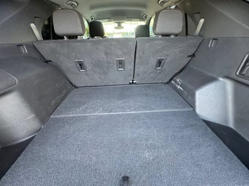 Used 2024 Chevrolet Equinox LT FWD image 30