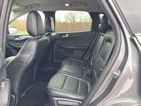 Used 2025 Ford Escape Platinum AWD/4WD image 35