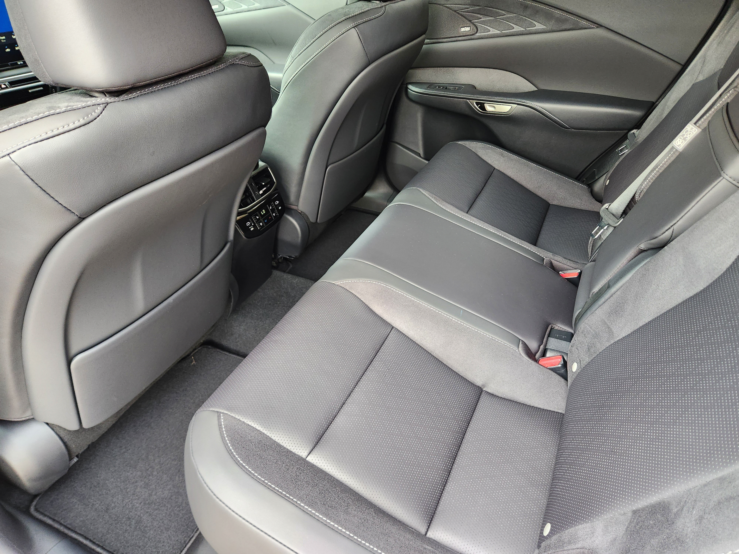 New 2026 Lexus RX 350 FWD w/ Convenience Package image 15