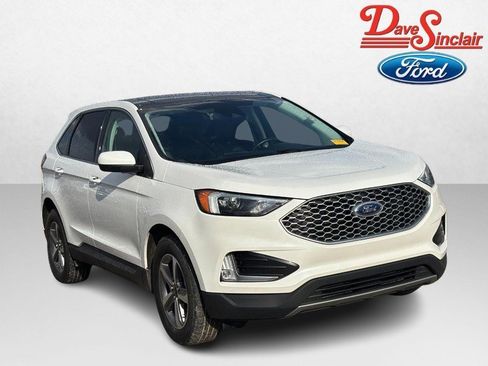 Used 2023 Ford Edge SEL w/ Convenience Package image 4