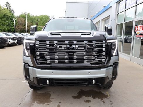 New 2026 GMC Sierra 3500 Denali Ultimate w/ LPO, Black Badging Package AWD/4WD image 5