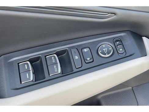 Certified 2025 Honda Accord EX-L image 12