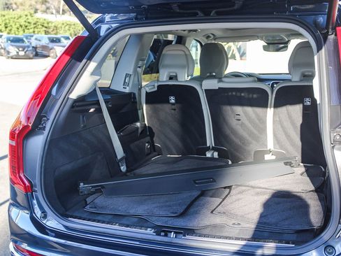 Used 2025 Volvo XC90 T8 Plus image 23