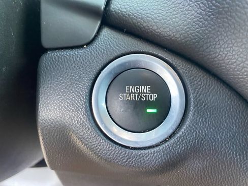 Used 2020 Chevrolet Equinox LT AWD/4WD image 26
