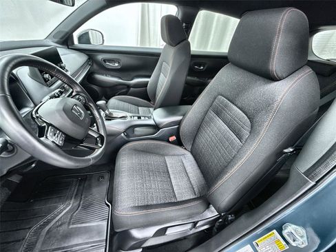 Certified 2025 Honda HR-V Sport image 18