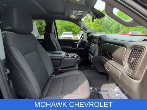 Used 2025 Chevrolet Silverado 1500 Custom AWD/4WD image 28