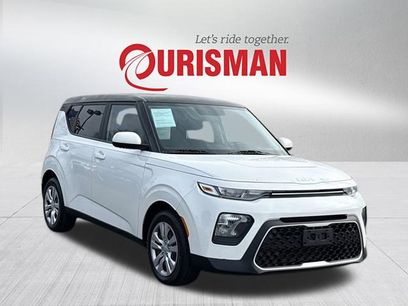Used 2022 Kia Soul LX