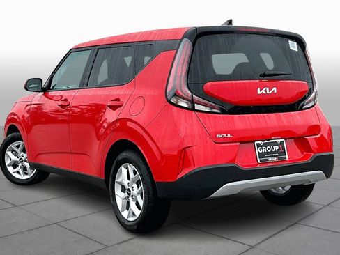 Used 2025 Kia Soul LX w/ LX Technology Package image 11