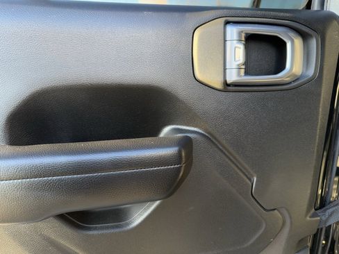 Used 2021 Jeep Wrangler Unlimited Rubicon 4xe w/ Cold Weather Group image 34