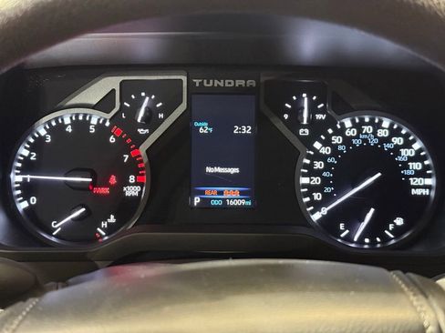 Used 2024 Toyota Tundra SR5 w/ SR5 Convenience Package AWD/4WD image 28
