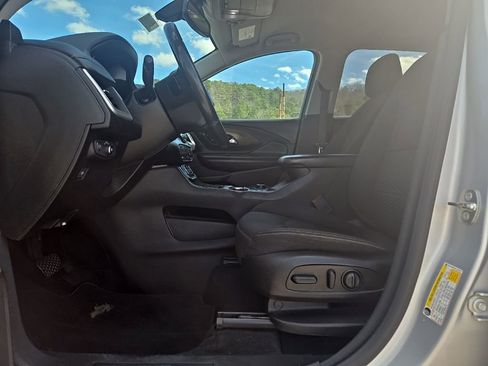 Used 2019 GMC Terrain SLE w/ Driver Convenience Package image 15